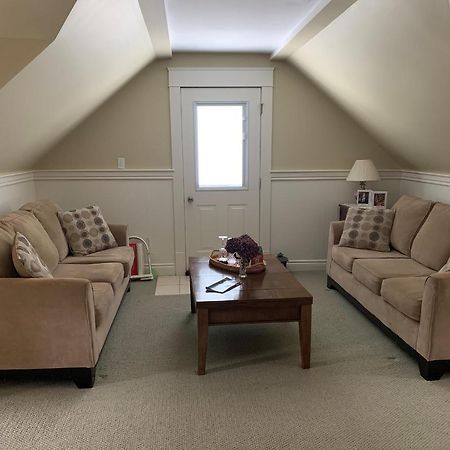 The Red Coat Bed & Breakfast Niagara-on-the-Lake ภายนอก รูปภาพ