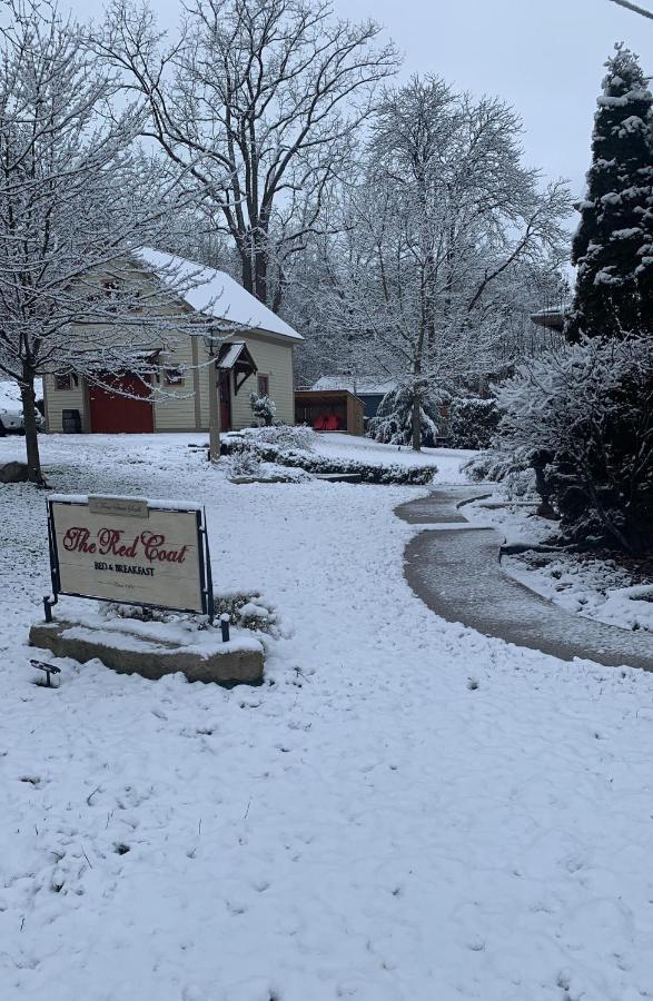 The Red Coat Bed & Breakfast Niagara-on-the-Lake ภายนอก รูปภาพ